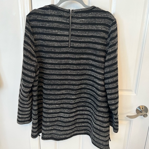 Plus Size Womans Sweater/Tunis Top - Picture 2 of 4